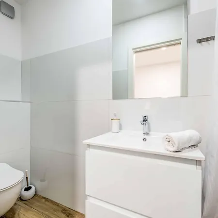 Villa Midnight Moon *