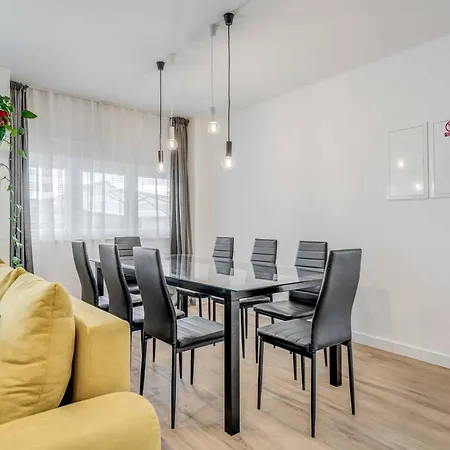 Midnight Moon Villa Kaštela